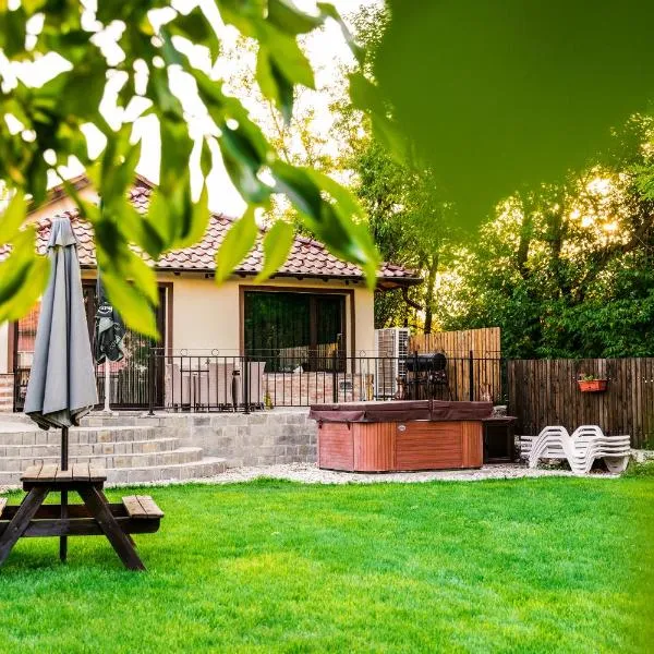 Cozy House Bohot Relax, Къща за гости Бохот Релакс, ξενοδοχείο σε Khotnitsa