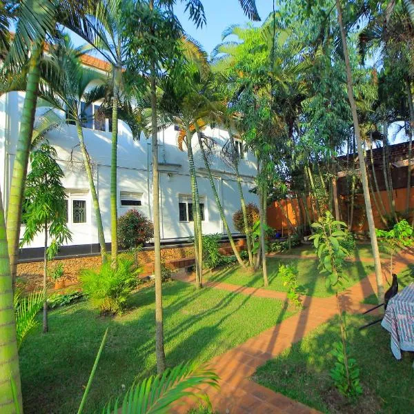 Ambassador Bridge Motel, hotel in Jinja