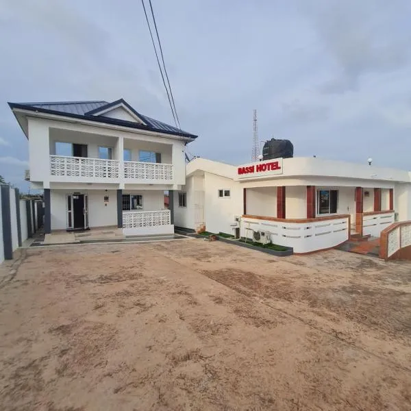 Bassi Hotel, hotel in Takoradi