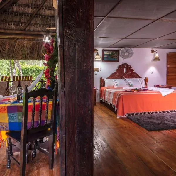 Las Guacamayas Lodge, Selva Lacandona, Chiapas México, hotel in Tlatizapán