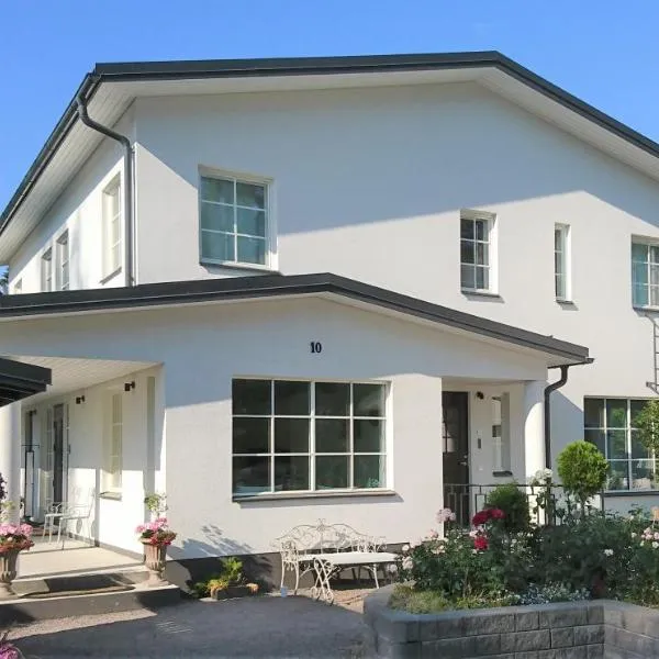 Villa Jokivarsi Bed & Breakfast, Hotel in Vantaa