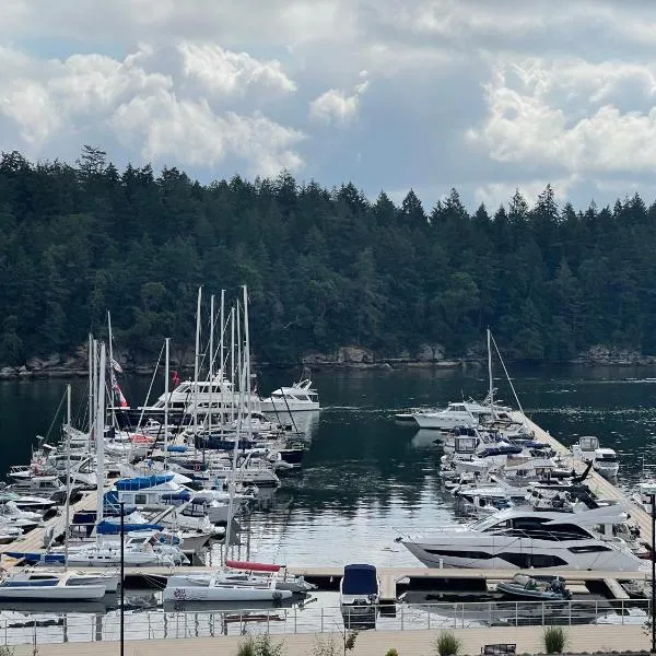 The Waterfront Suites and Marina, hotel in Nanaimo