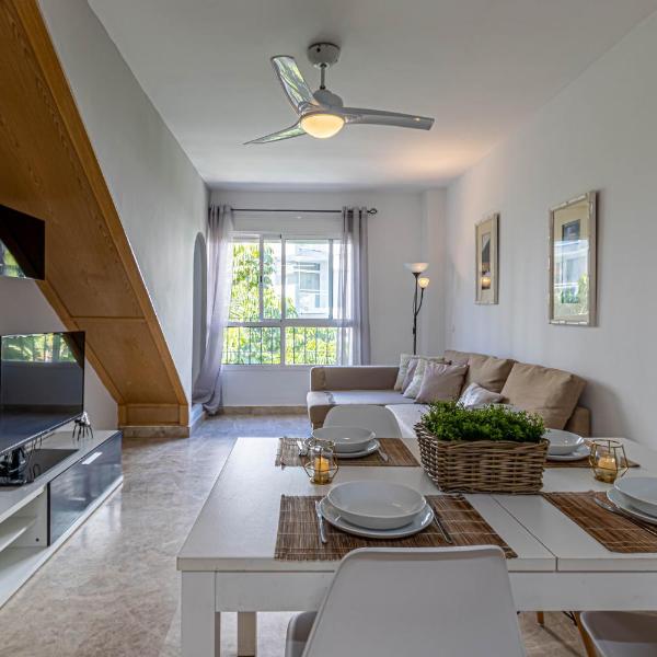 797 Holiday Rentals- Duplex para 7 en la carihuela a 1 min de la playa