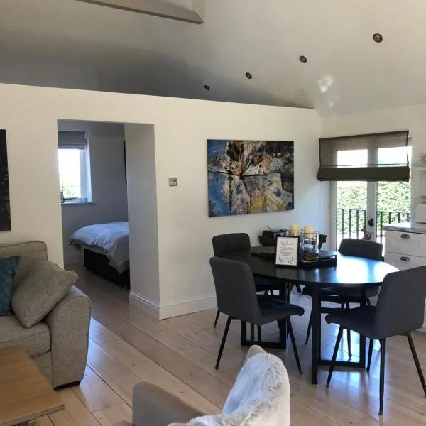 The Loft, Hotel in Crowborough