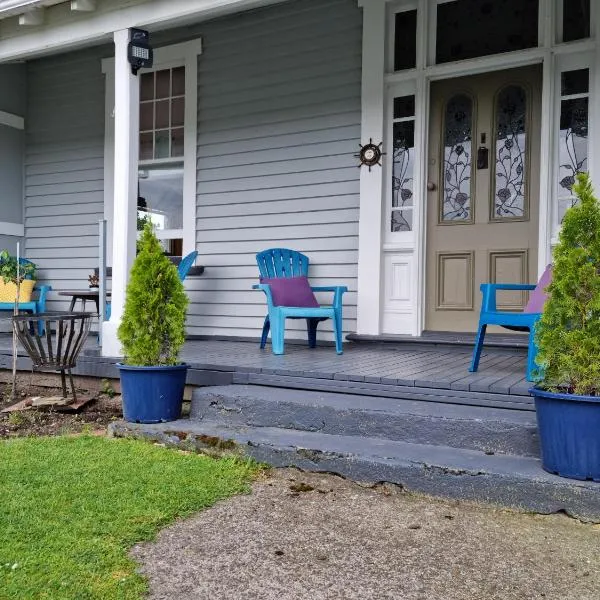 Homestay On Queen, hotel di Westport