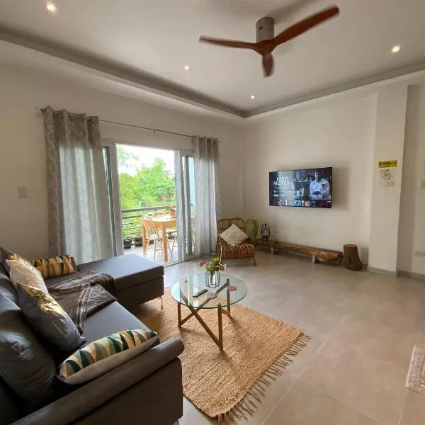 Puntakana Apartelle Deluxe Apartment Panglao, hotel in Panglao