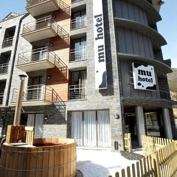 Hotel MU，位于拉考蒂纳达的酒店