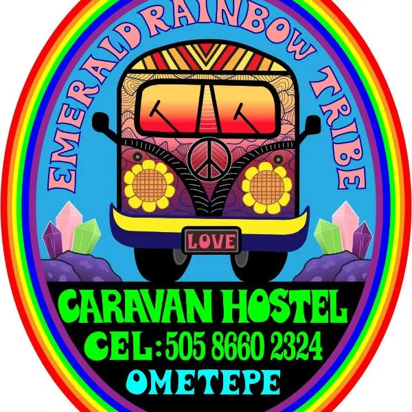 Rainbow Caravan Hostel, hotel in Las Pilas