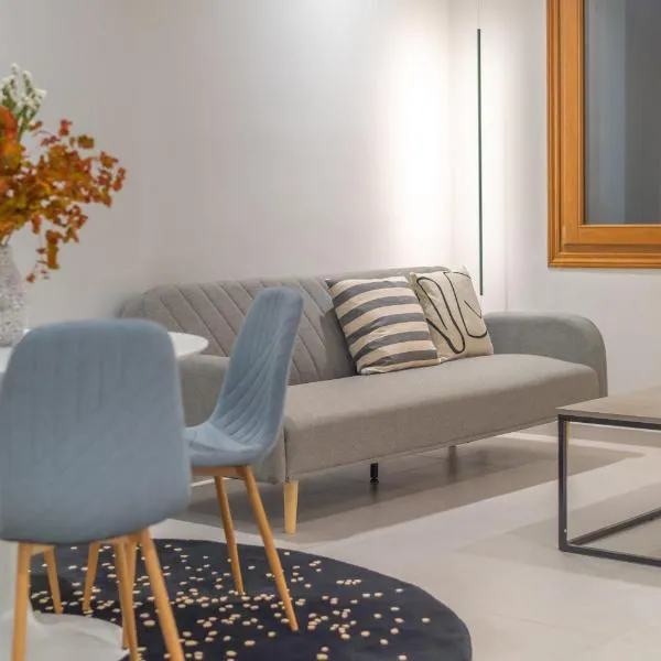 Set of Flats Vol 1 2 3, hotel in Tríkala