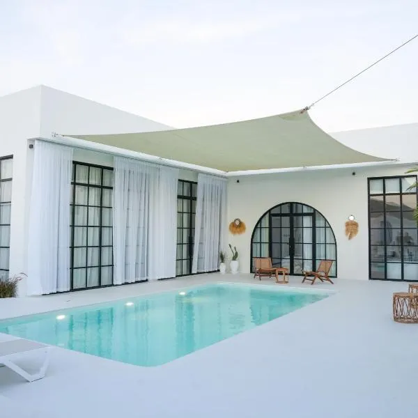 Pool Villa Jebel Jais, hotell sihtkohas Şāliḩīyah