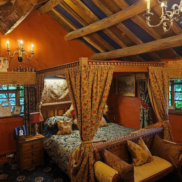 Wizards Thatch Luxury Suites