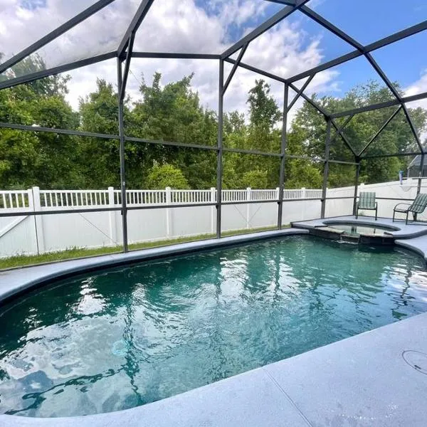 Luxury Disney Family Villa (5-Bedroom, pool & spa), hotel in Kissimmee