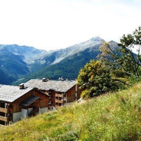T3 lumineux 7 pers, 100m des pistes, parking couvert, casier à skis, proche commerces et loisirs. - FR-1-262-115