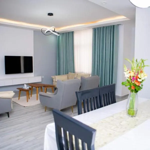 Luxury, Unique 3 Bedrooms House, hotel i Kigali