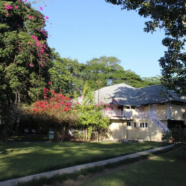 Mancotta Heritage Chang Bungalow, hotel a Dibrugarh