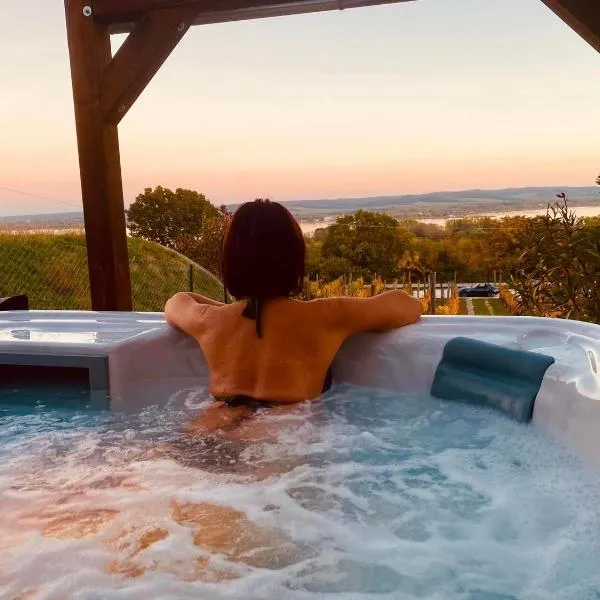 Boti Hill Natural, hotel en Tihany