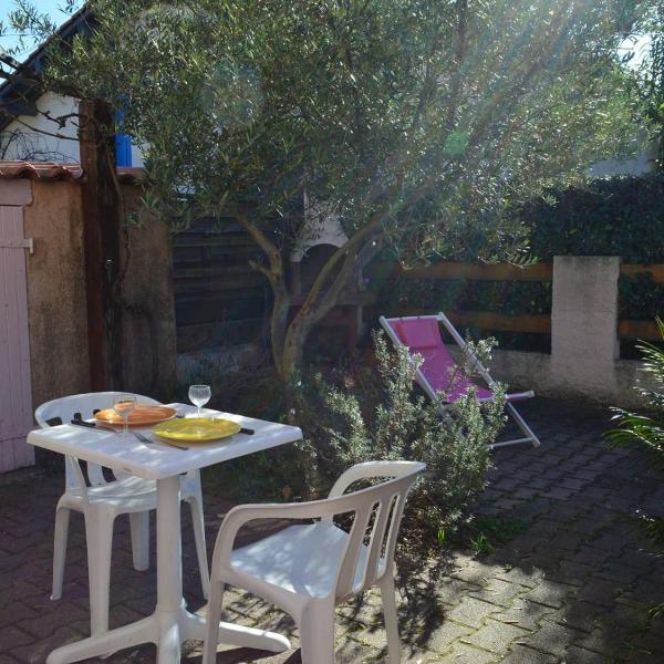 Maison avec Mezzanine: Confort, Terrasse & Proximité Plage à Argelès-sur-Mer - FR-1-225-42