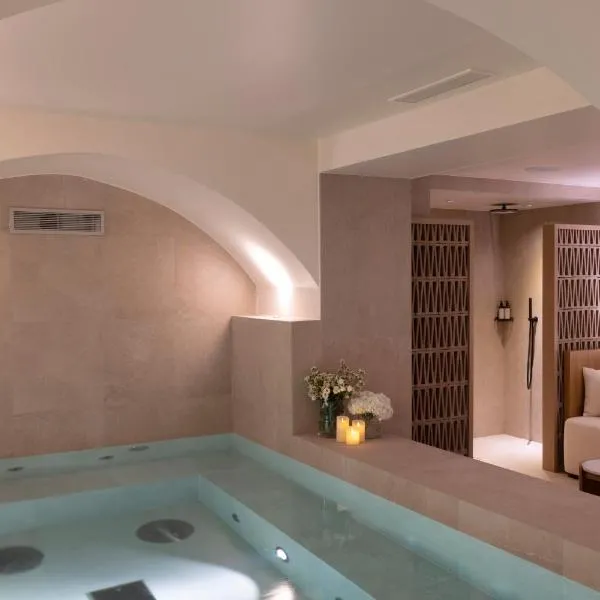 Hôtel Toujours & Spa, hotel em Paris