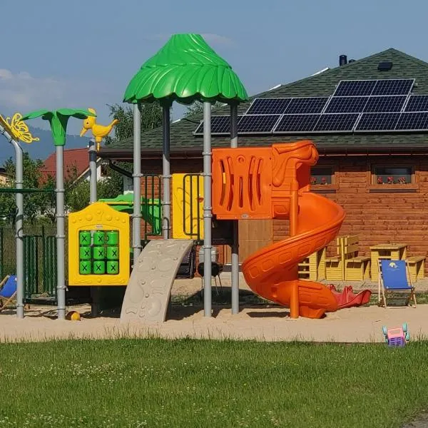 Apartament z Tężnią Solankową, Sauną, Kominkiem LED i Śniadaniem nad Jeziorem Żywieckim, ξενοδοχείο σε Zarzecze