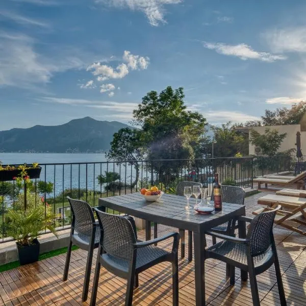 Beachfront Villa Nautica, ξενοδοχείο στο Κότορ