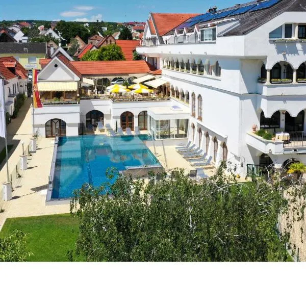 Das-Schmidt Privathotel, hotel di Mörbisch am See