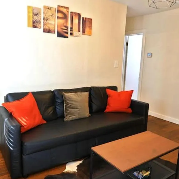 Entire Atlanta Condo Minutes from Downtown, hotel in Atlanta