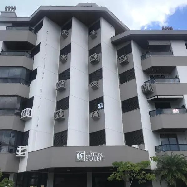 Jurerê Internacional - Apartamento no Open Shopping, hotel em Florianópolis