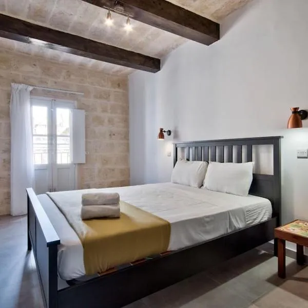 Old Lodge Apartment 7 by Vallettastay, hotel in Valletta