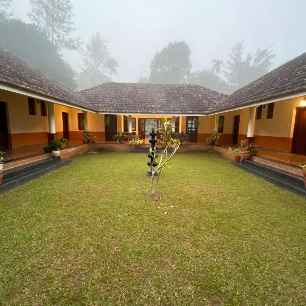 3 Hills Hostel, hotel in Wayanad
