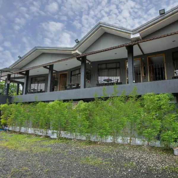 Coati Arenal Lodge, hotel in Fortuna