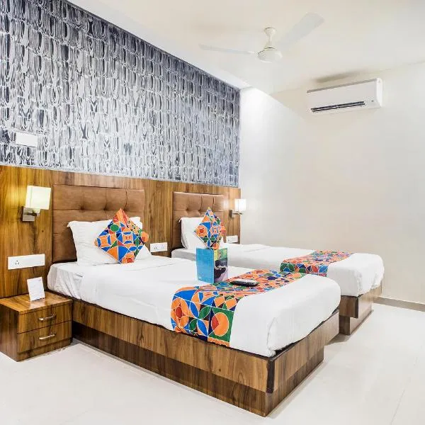 FabHotel Amour - Nr Mumbai International Airport，位于孟买的酒店