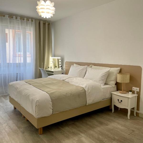 Cozy Appartement Halles Strasbourg, Страсбург