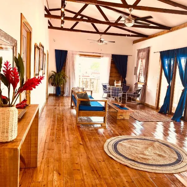 Casa Le Parc - Main Street, hotel v destinaci Bocas del Toro