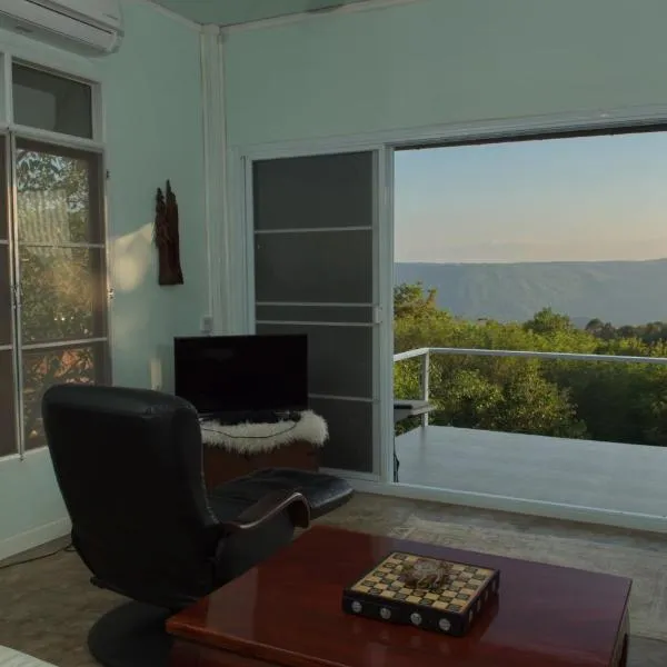 Cozycomo Nam Nao, hotell sihtkohas Ban Phu Hi