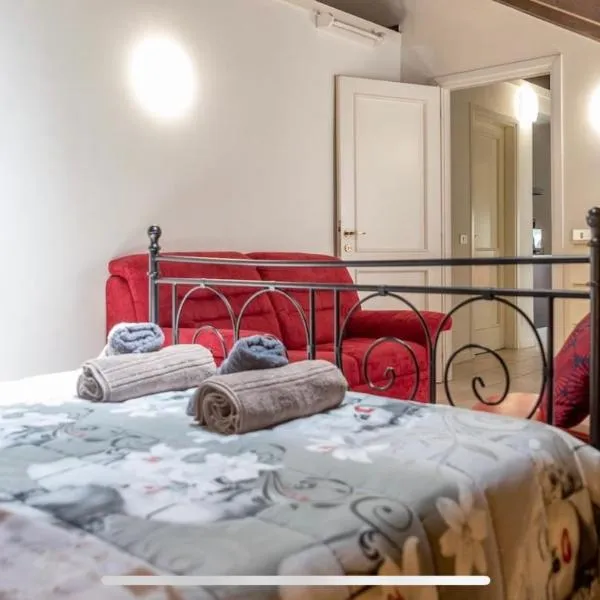 Chalet Mia[Torino centro-Porta Nuova-Museo Egizio], hotel in Turin