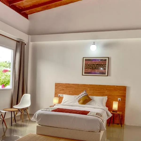 Island Ambience, hotel v Maafushi