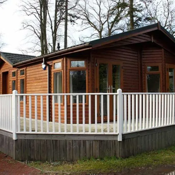 Loch Lomond Sanctuary Lodges, hotel v destinaci Balloch