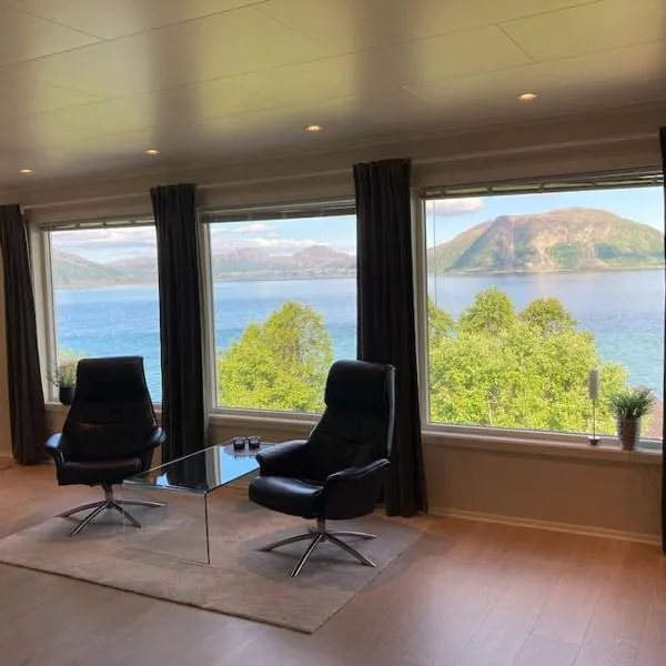 Fantastic view - quiet and relaxing by the sea, hotel v destinaci Kvaløya