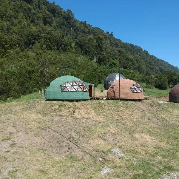 Domos Trayenko, Hotel in Ralún