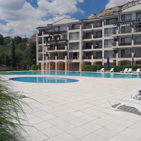 Balchik Gardens complex SeaHome 21 apartment, hôtel à Balchik