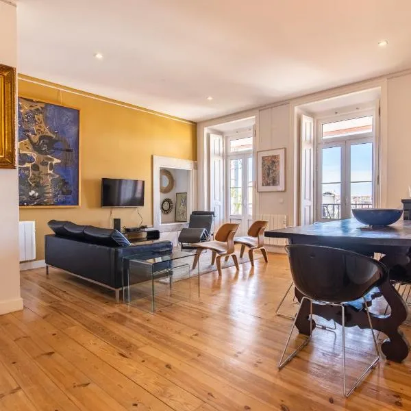 Castelo Design Aparment W/ Balcony & Super View by LovelyStay, hotel em Lisboa