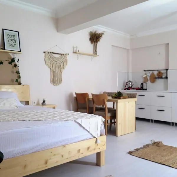 Santa Suites- Near Saint Nicholas Church, hotel en Demre