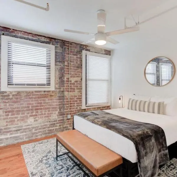 Prime Location - Modern Loft Right on S Main St!, hotel v destinaci Memphis
