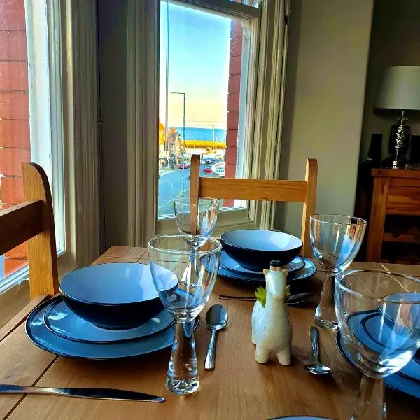 Harbour View Apartment, hotell sihtkohas Llandrillo-yn-Rhôs