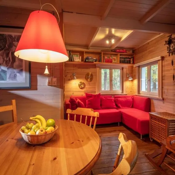 Gierle Garden Bungalow Escape, Hotel in Lille