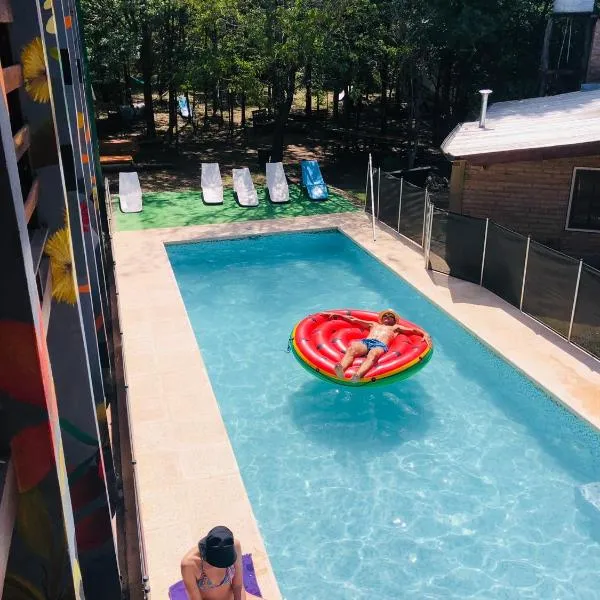 Eirú Hostel, hotel in Santa Rosa de Calamuchita