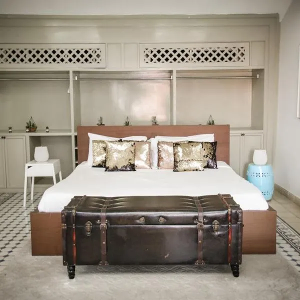 AmazINN Places Private Rooftop and Jacuzzi IX, Hotel in Panama-Stadt