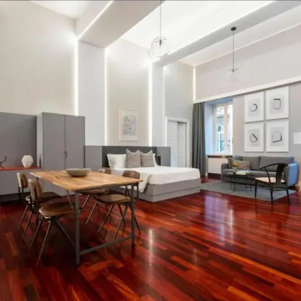 Croce Apartments, hotel in Rome