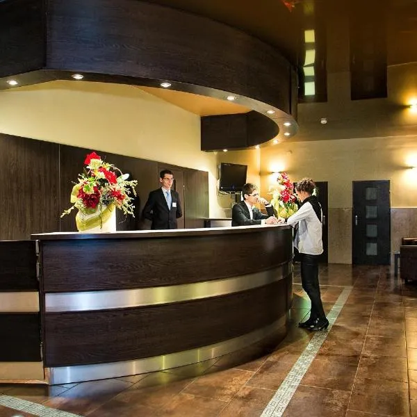 Hotel Monttis、スハ・ベスキヅカのホテル
