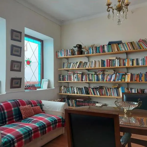 La Cara Oculta de Salta Bed and Breakfast, hotel in Salta